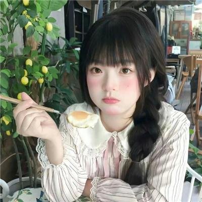 倒挂的爱丽丝